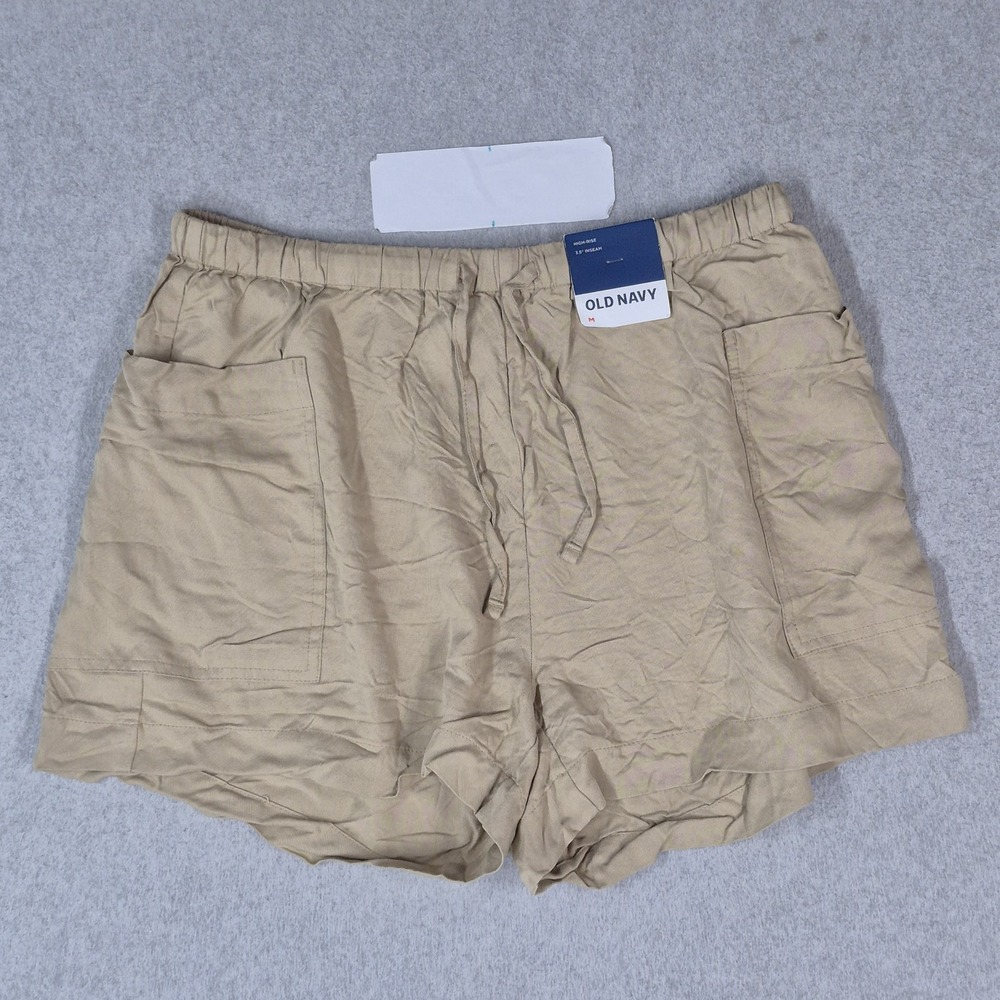 Old Navy Women Shorts M Beige Cargo Playa Shorts Outdoor Pockets NWT
